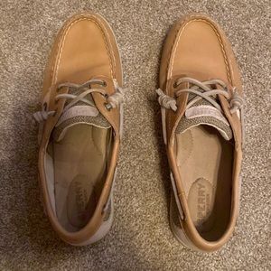 Sperry tan boat shoes size 8
